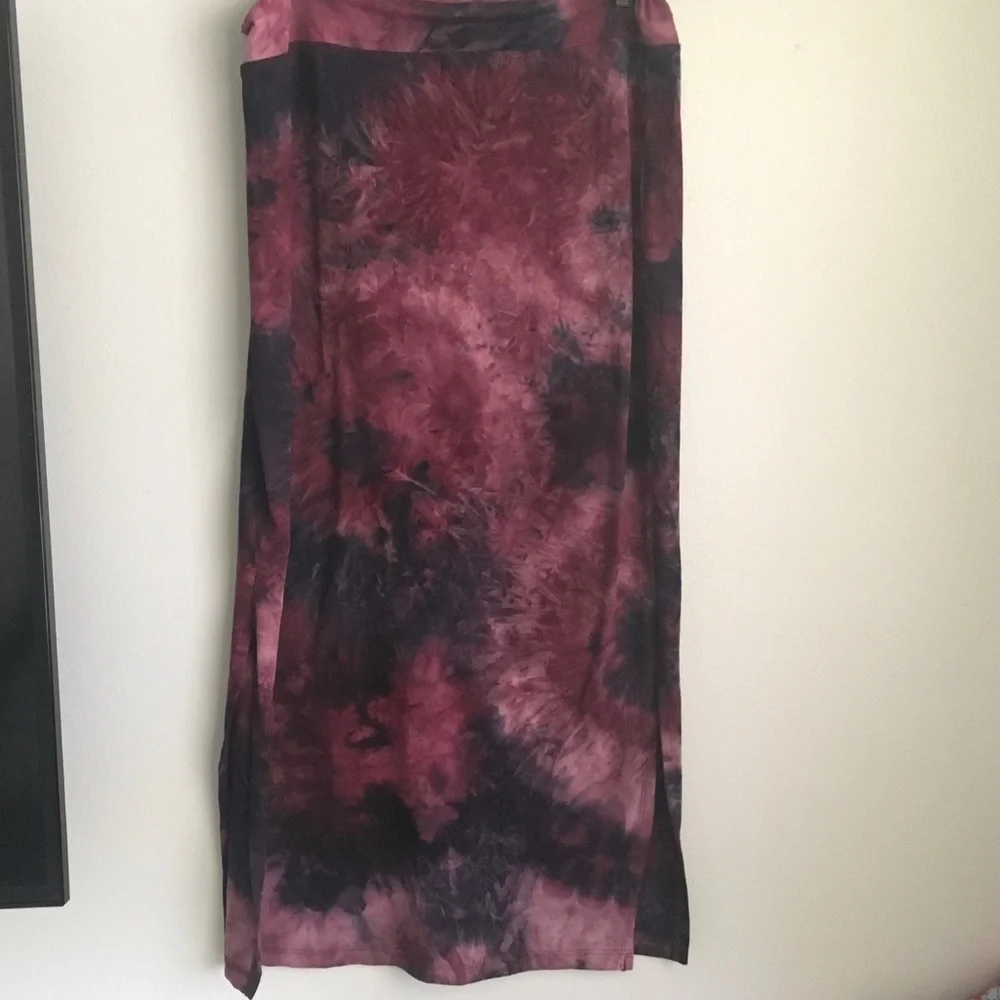 SUNDRY tie-dye knit midi skirt, size 4 - Picture 3 of 6